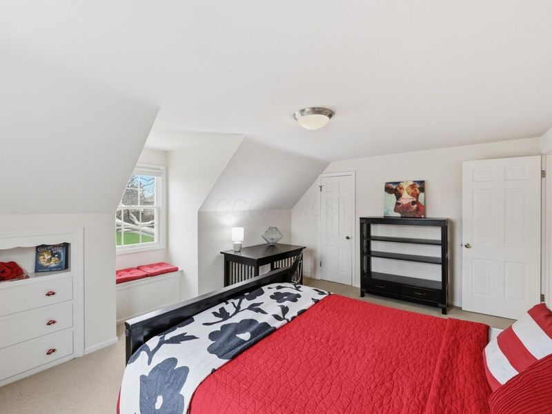 3670 Romnay Road, Columbus, OH 43220 Photo 33