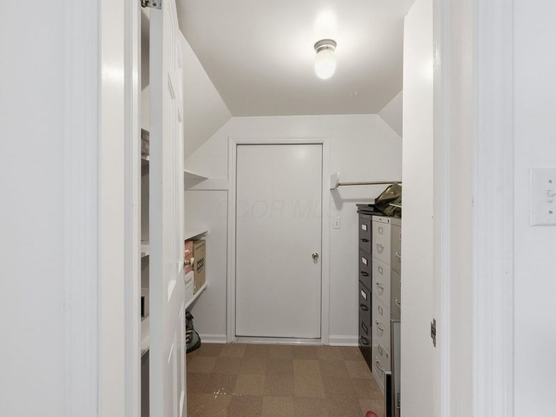 3670 Romnay Road, Columbus, OH 43220 Photo 36