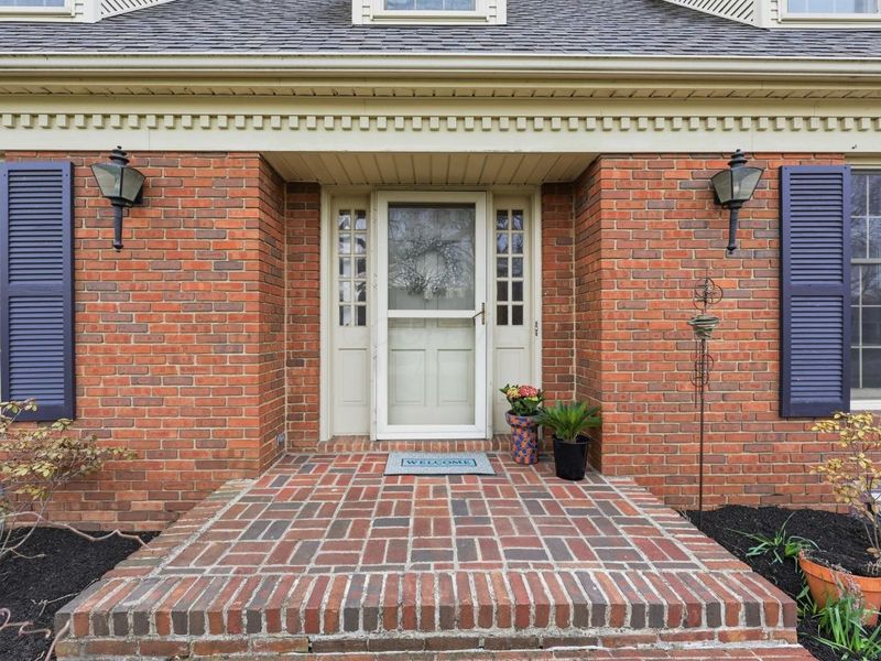 3670 Romnay Road, Columbus, OH 43220 Photo 4