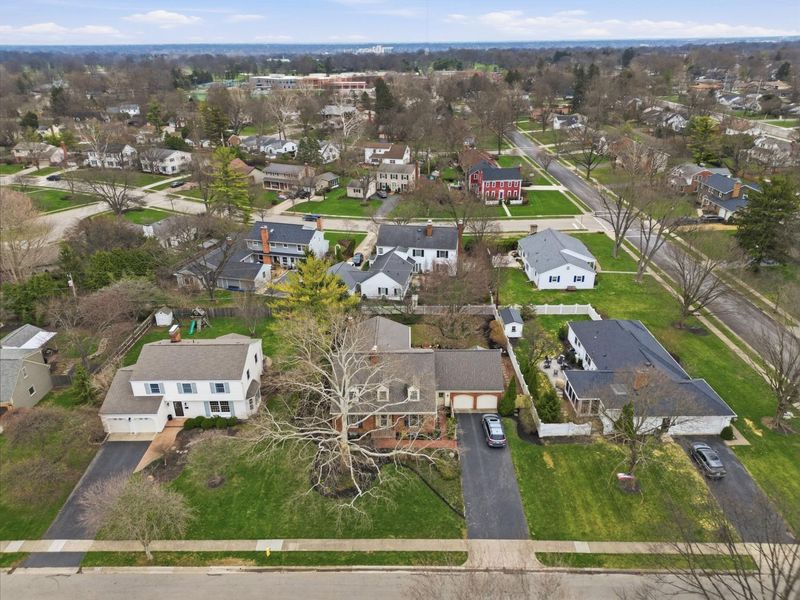 3670 Romnay Road, Columbus, OH 43220 Photo 51