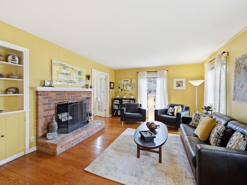 3670 Romnay Road, Columbus, OH 43220 Photo 9