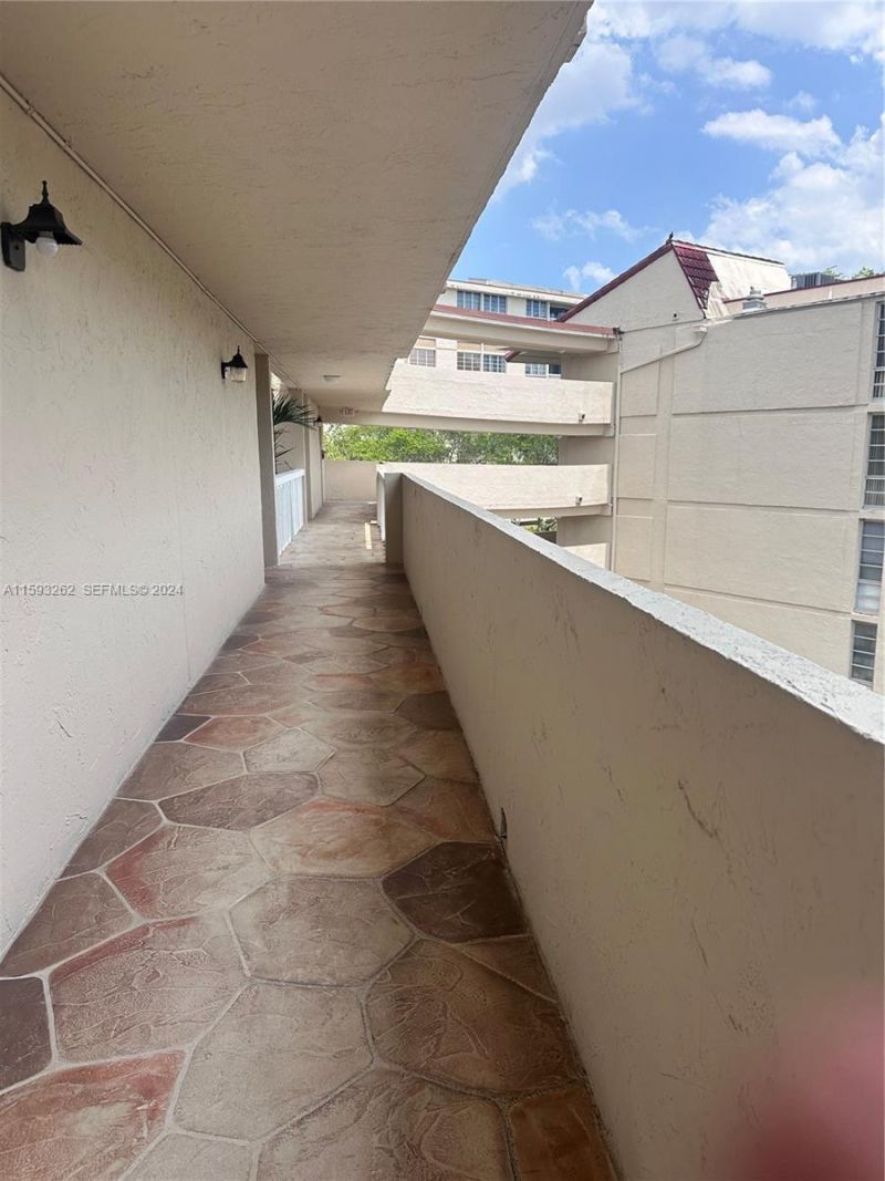 7021 Environ Boulevard, Unit 317, Lauderhill, FL 33319 Photo