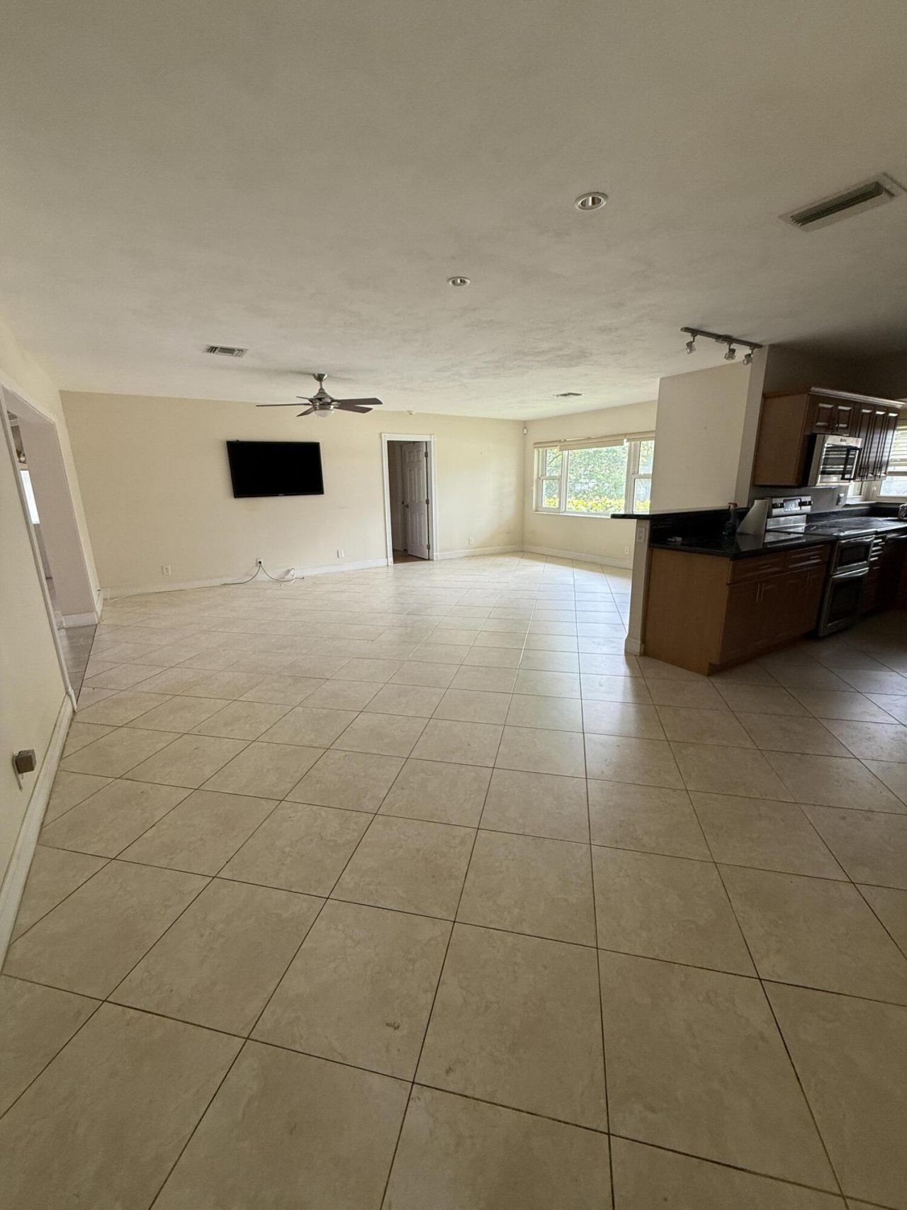 2456 Middle River Drive, Fort Lauderdale, FL 33305 Photo