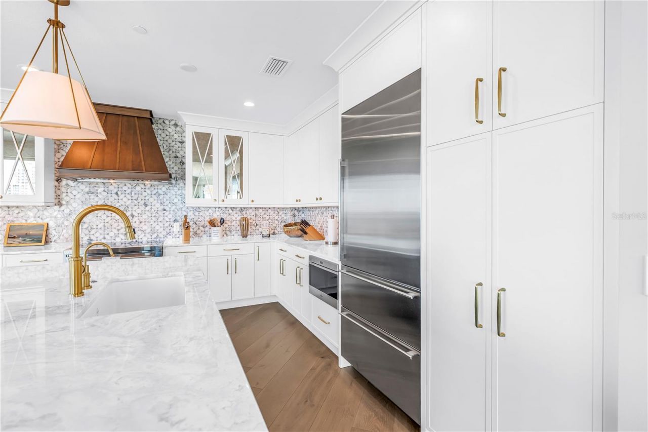 180 Beach Drive Ne, Unit 1401, Saint Petersburg, FL 33701 Photo