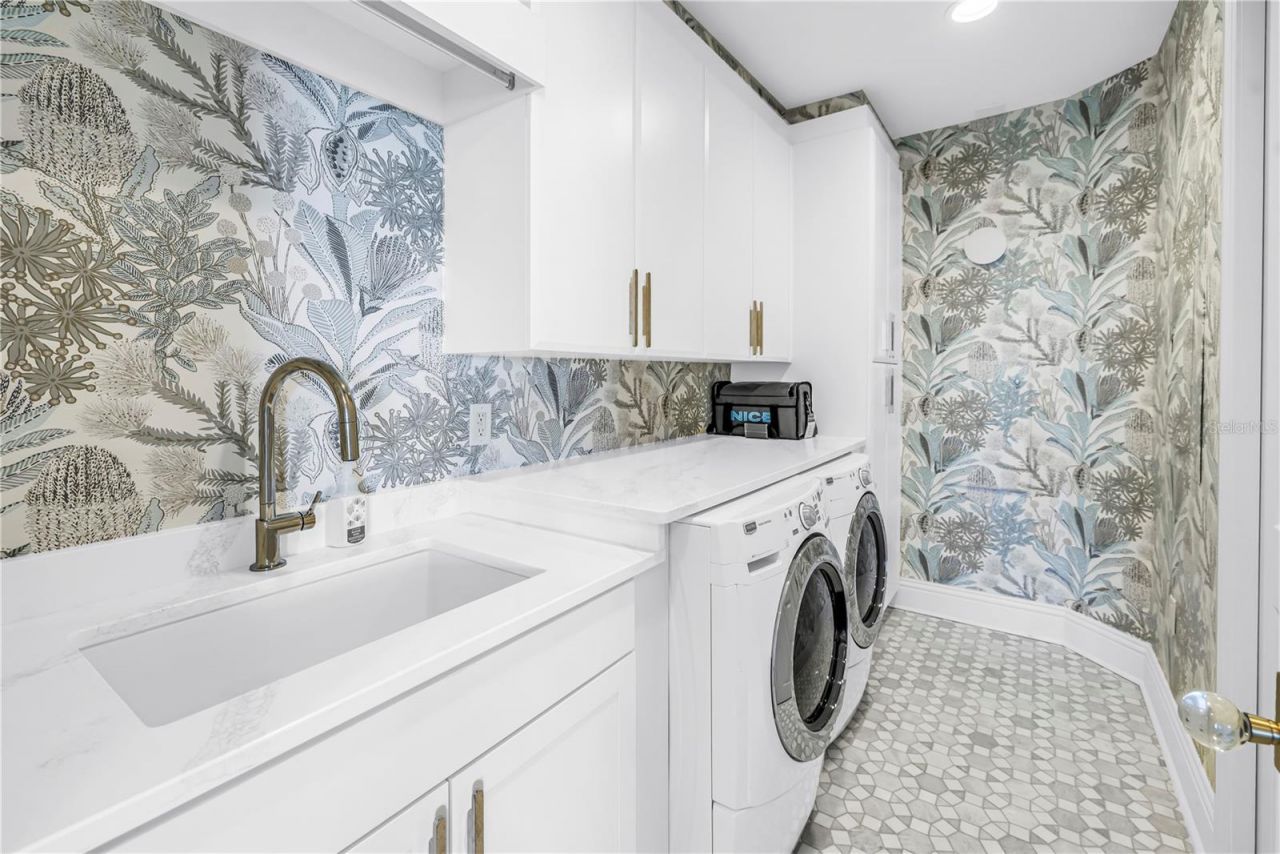 180 Beach Drive Ne, Unit 1401, Saint Petersburg, FL 33701 Photo