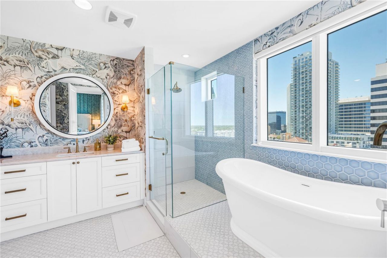 180 Beach Drive Ne, Unit 1401, Saint Petersburg, FL 33701 Photo