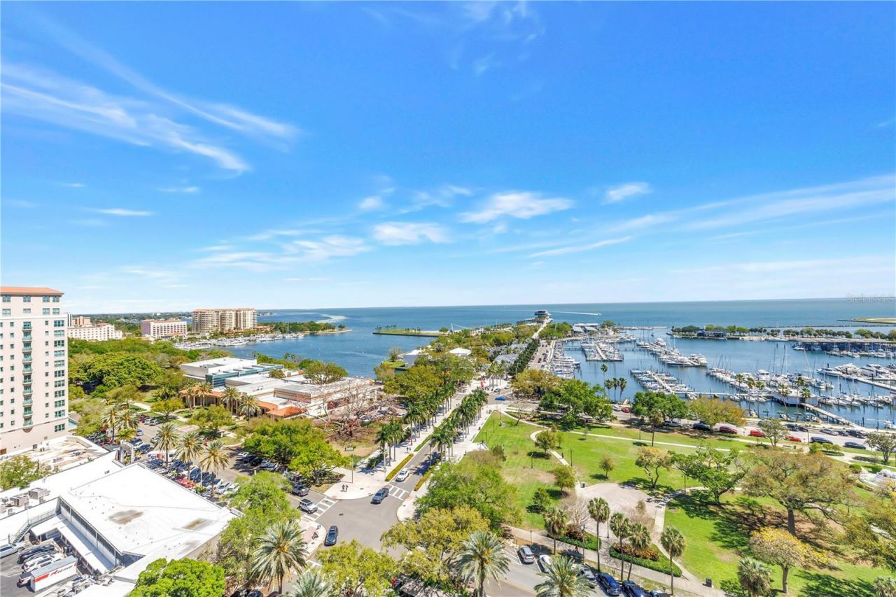 180 Beach Drive Ne, Unit 1401, Saint Petersburg, FL 33701 Photo