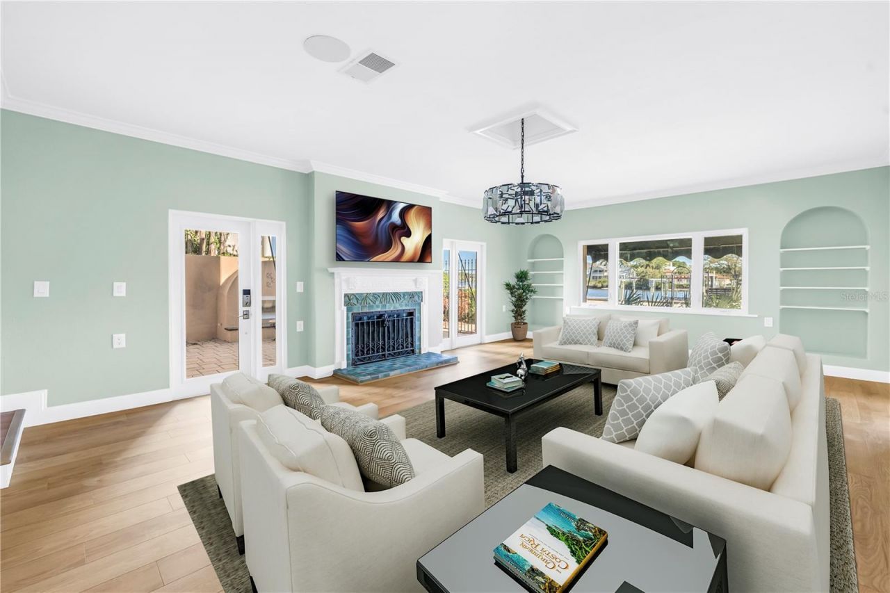 2410 Coffee Pot Boulevard Ne, Saint Petersburg, FL 33704 Photo