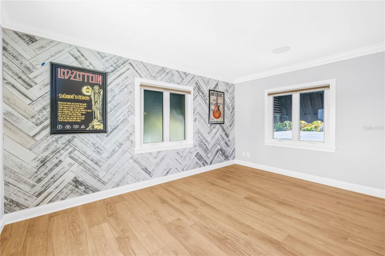 2410 Coffee Pot Boulevard Ne, Saint Petersburg, FL 33704 Photo