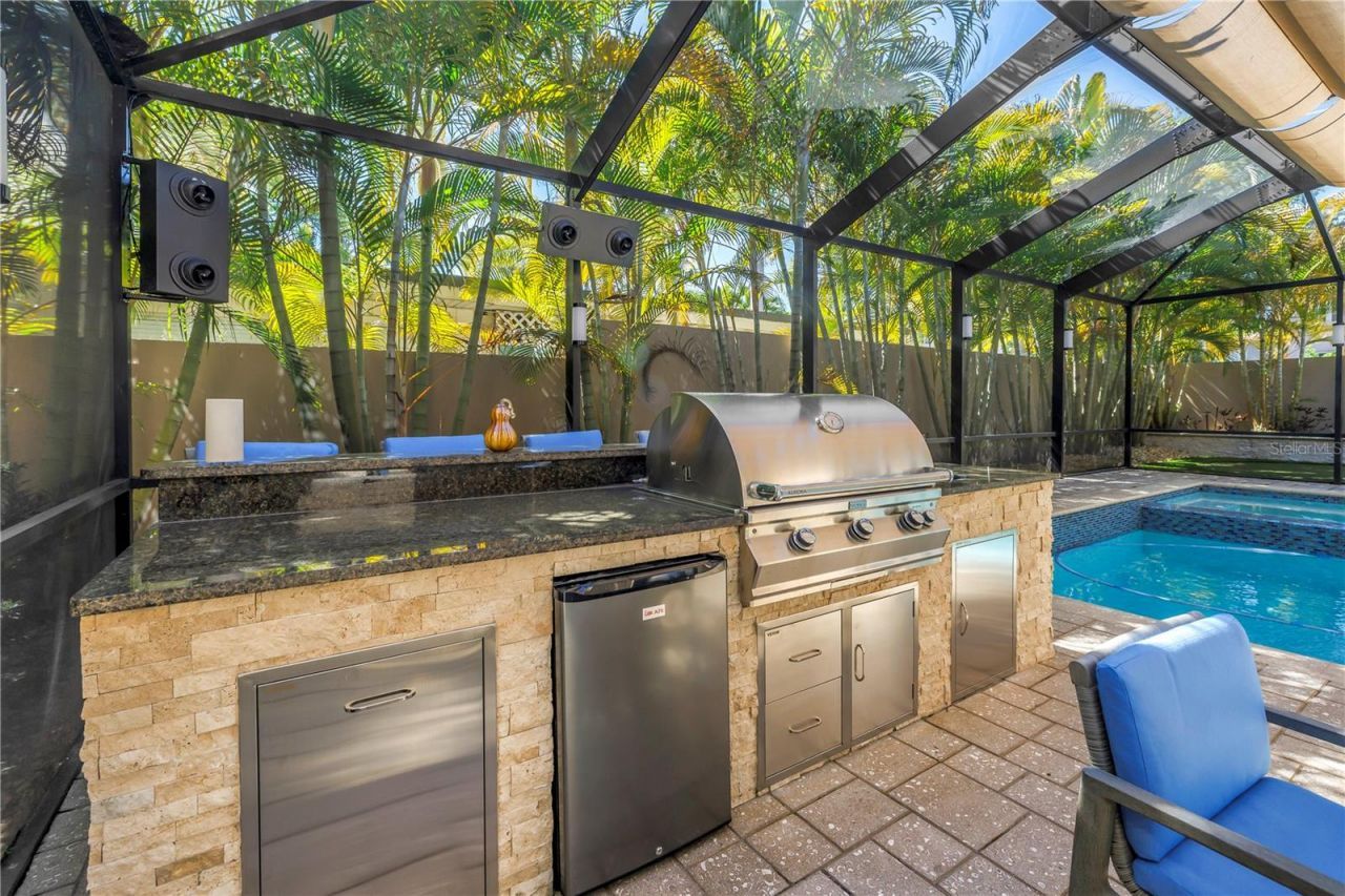 2410 Coffee Pot Boulevard Ne, Saint Petersburg, FL 33704 Photo