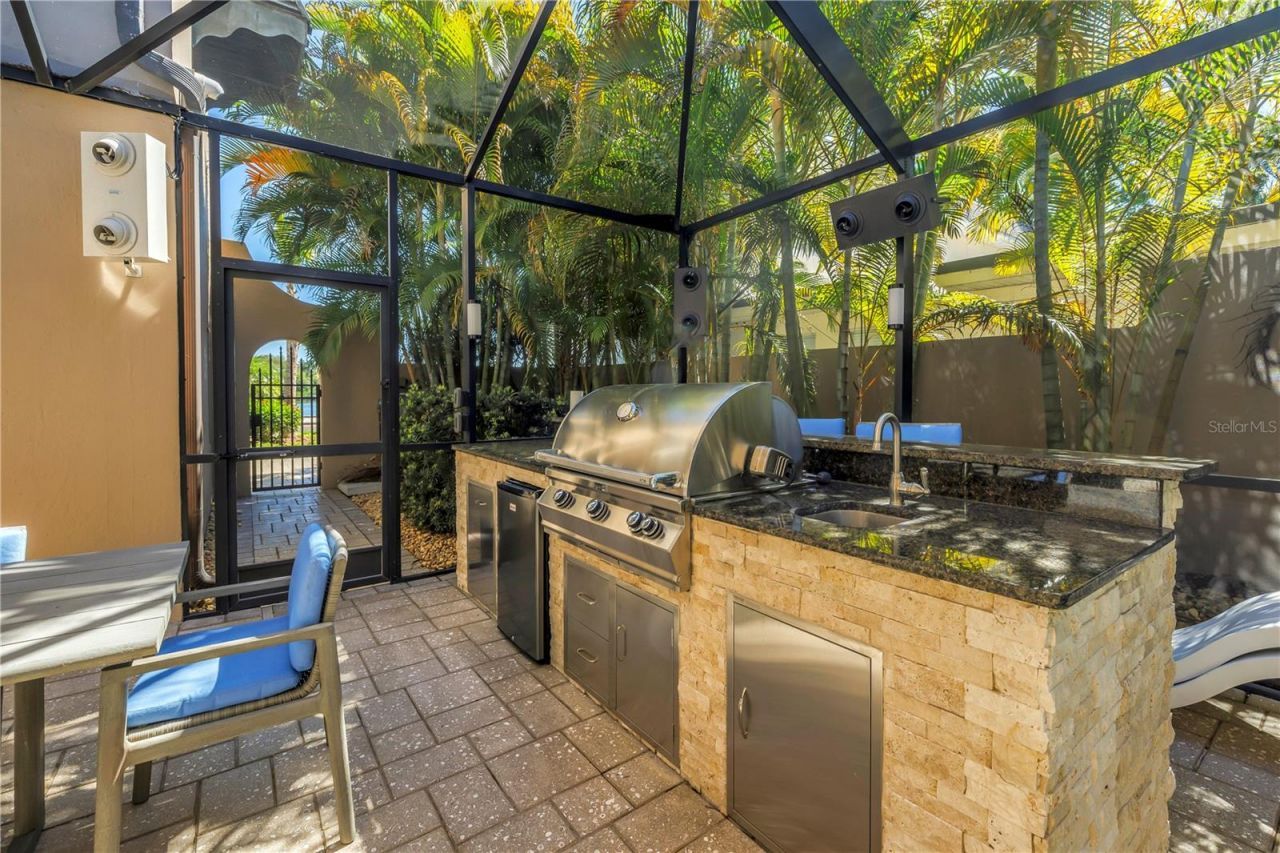 2410 Coffee Pot Boulevard Ne, Saint Petersburg, FL 33704 Photo