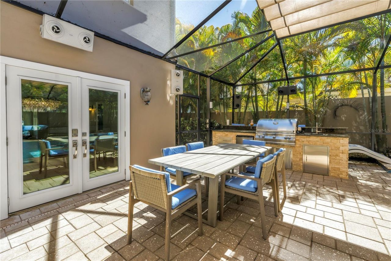 2410 Coffee Pot Boulevard Ne, Saint Petersburg, FL 33704 Photo