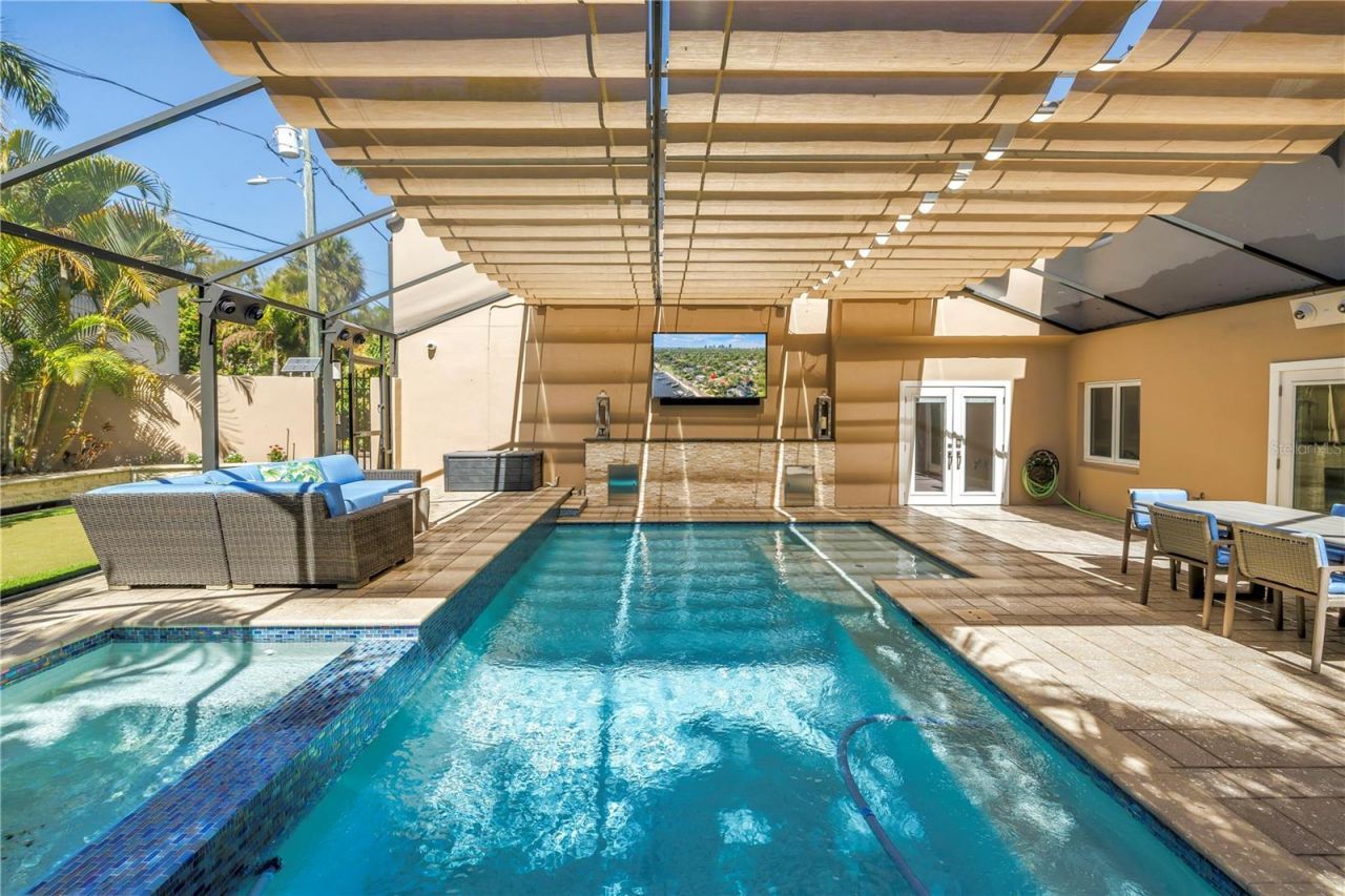 2410 Coffee Pot Boulevard Ne, Saint Petersburg, FL 33704 Photo