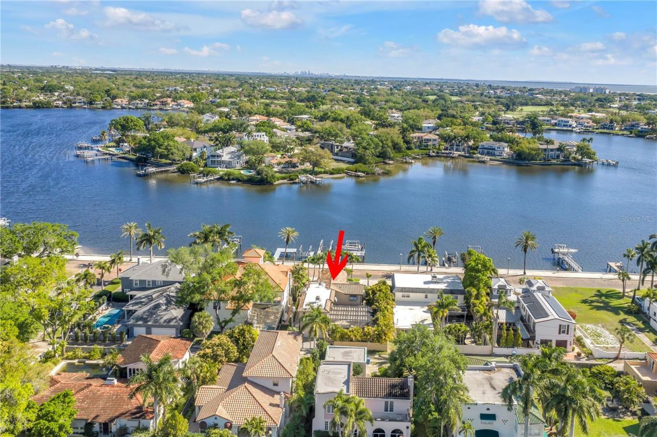 2410 Coffee Pot Boulevard Ne, Saint Petersburg, FL 33704 Photo