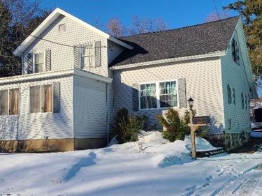 12 Wolf Street, Dolgeville, NY 13329