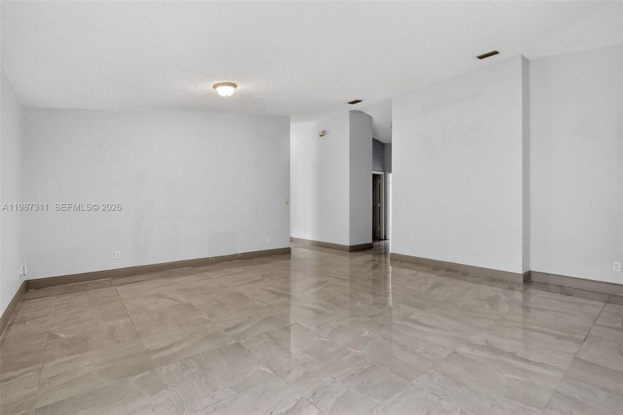 2481 SW 102nd Ave, Miramar, FL 33025 Photo