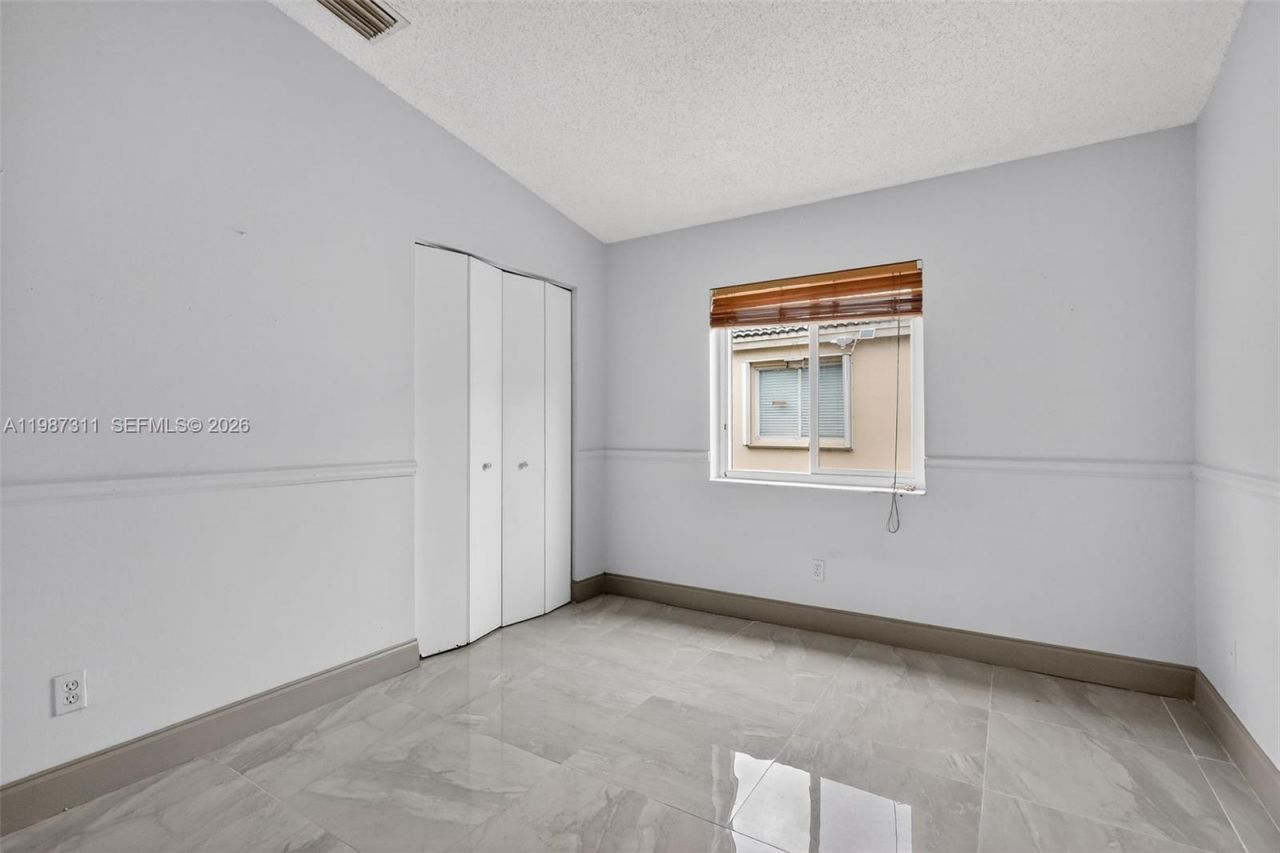 2481 SW 102nd Ave, Miramar, FL 33025 Photo