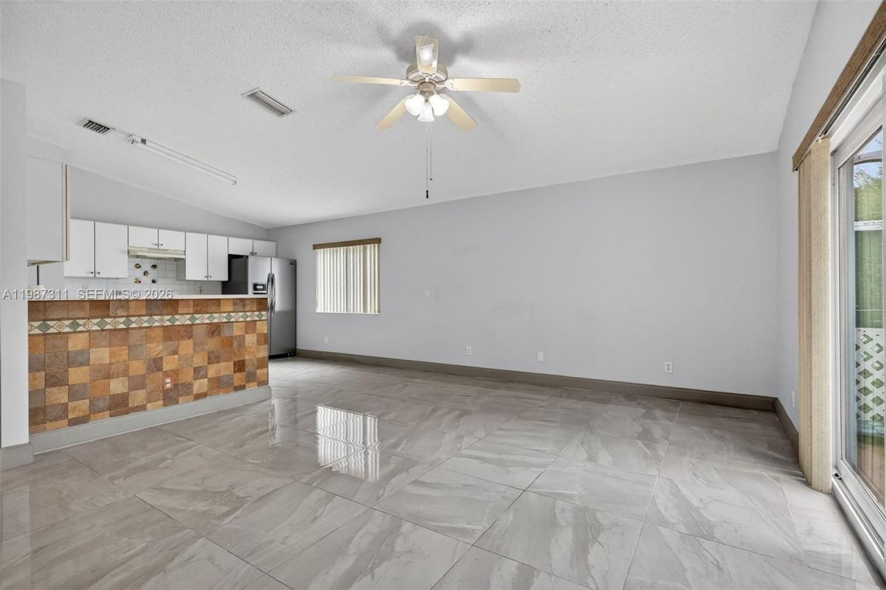 2481 SW 102nd Ave, Miramar, FL 33025 Photo