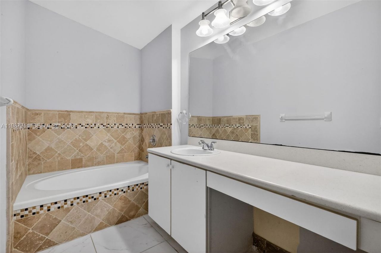 2481 SW 102nd Ave, Miramar, FL 33025 Photo