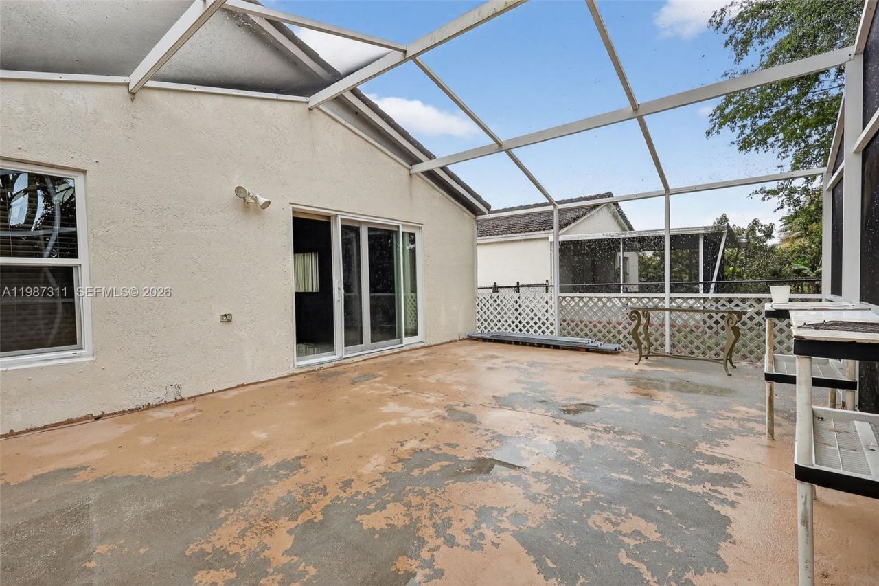 2481 SW 102nd Ave, Miramar, FL 33025 Photo