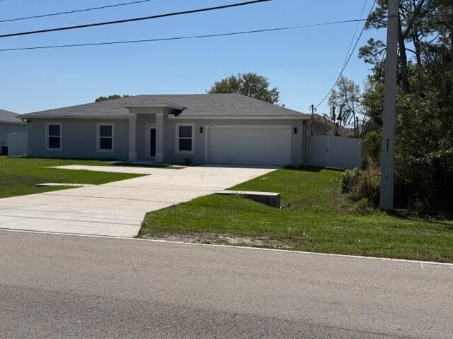 2490 SE Bayshore Boulevard, Port Saint Lucie, FL 34984 Photo