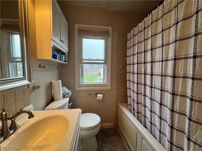 1753 Temple Avenue, Mayfield Heights, OH 44124 Photo 14