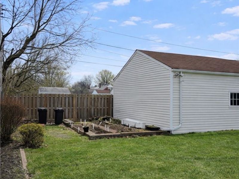 1753 Temple Avenue, Mayfield Heights, OH 44124 Photo 42