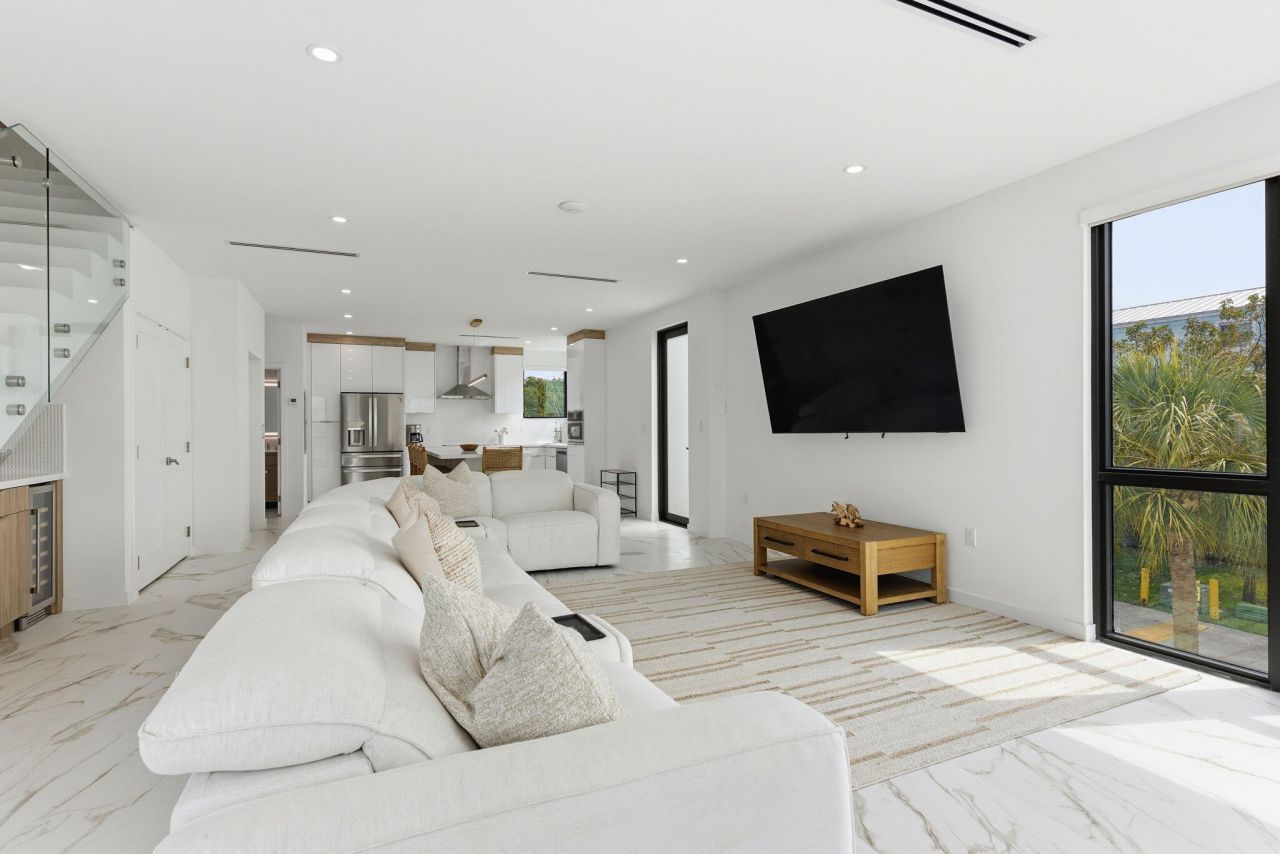 94825 Overseas Highway, Unit 209, Key Largo, FL 33037 Photo