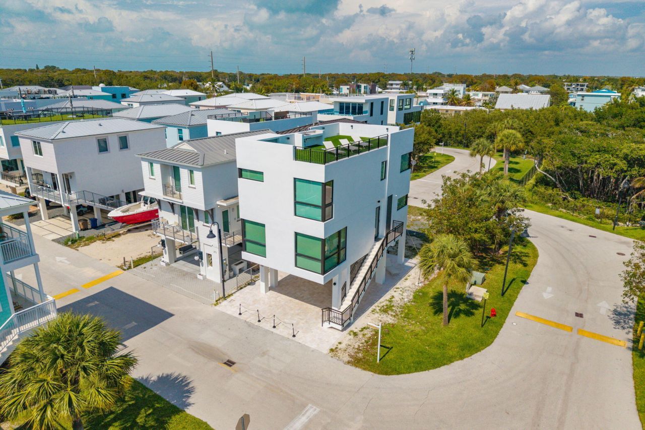 94825 Overseas Highway, Unit 209, Key Largo, FL 33037 Photo