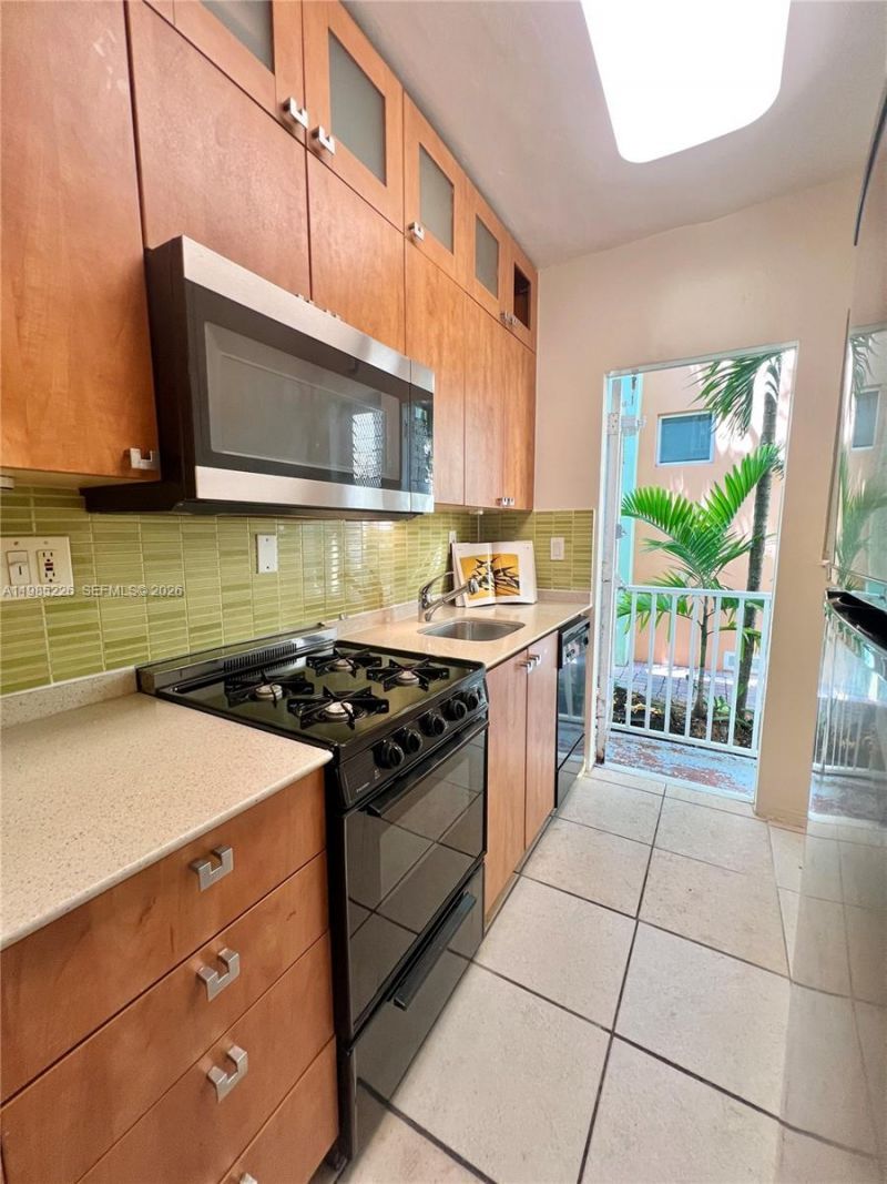 835 Meridian Ave, Unit 5, Miami Beach, FL 33139 Photo