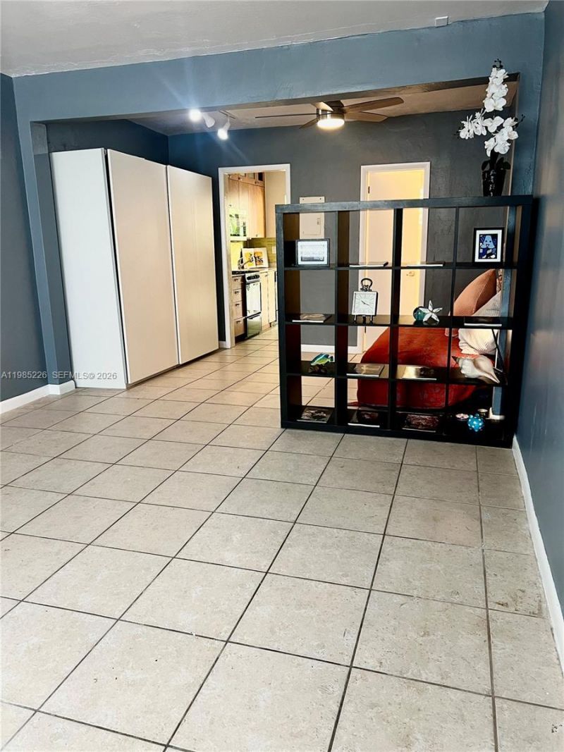 835 Meridian Ave, Unit 5, Miami Beach, FL 33139 Photo