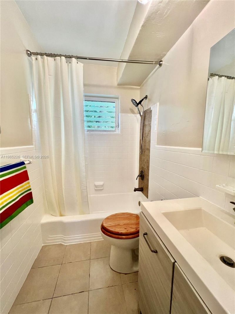 835 Meridian Ave, Unit 5, Miami Beach, FL 33139 Photo