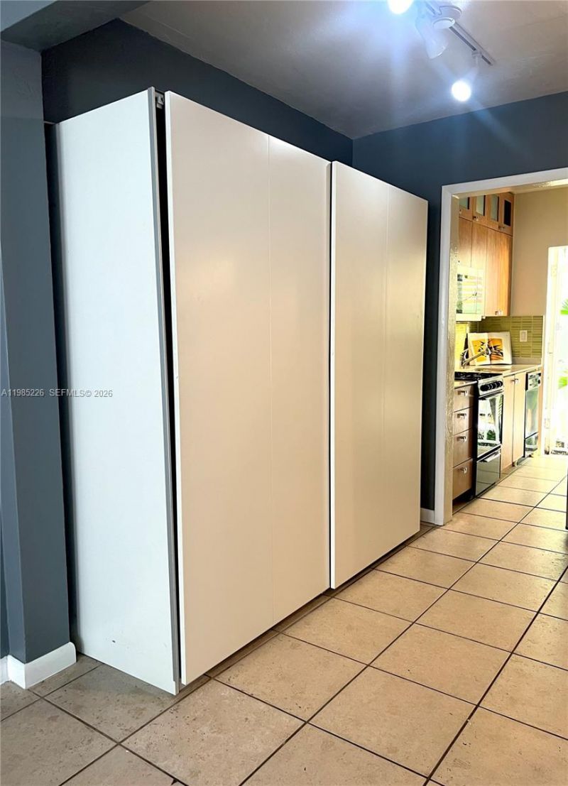 835 Meridian Ave, Unit 5, Miami Beach, FL 33139 Photo