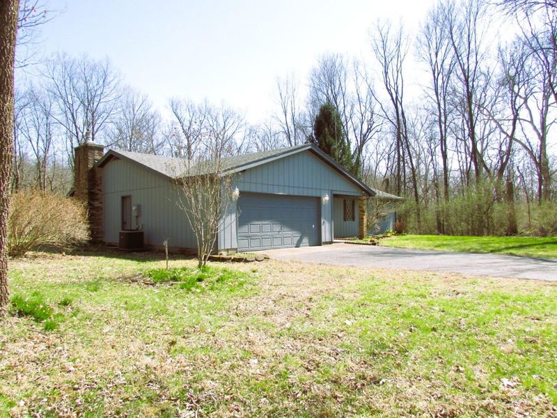 6011 E Carlton Road, West Alexandria, OH 45381 Photo 3