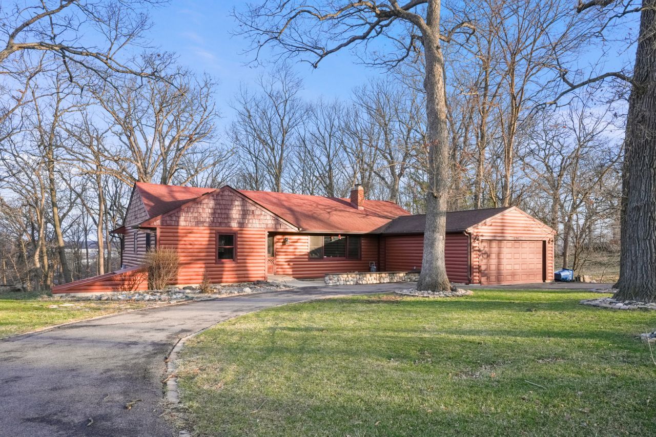 1630 Raymond Street, South Elgin, IL 60177 Main Photo