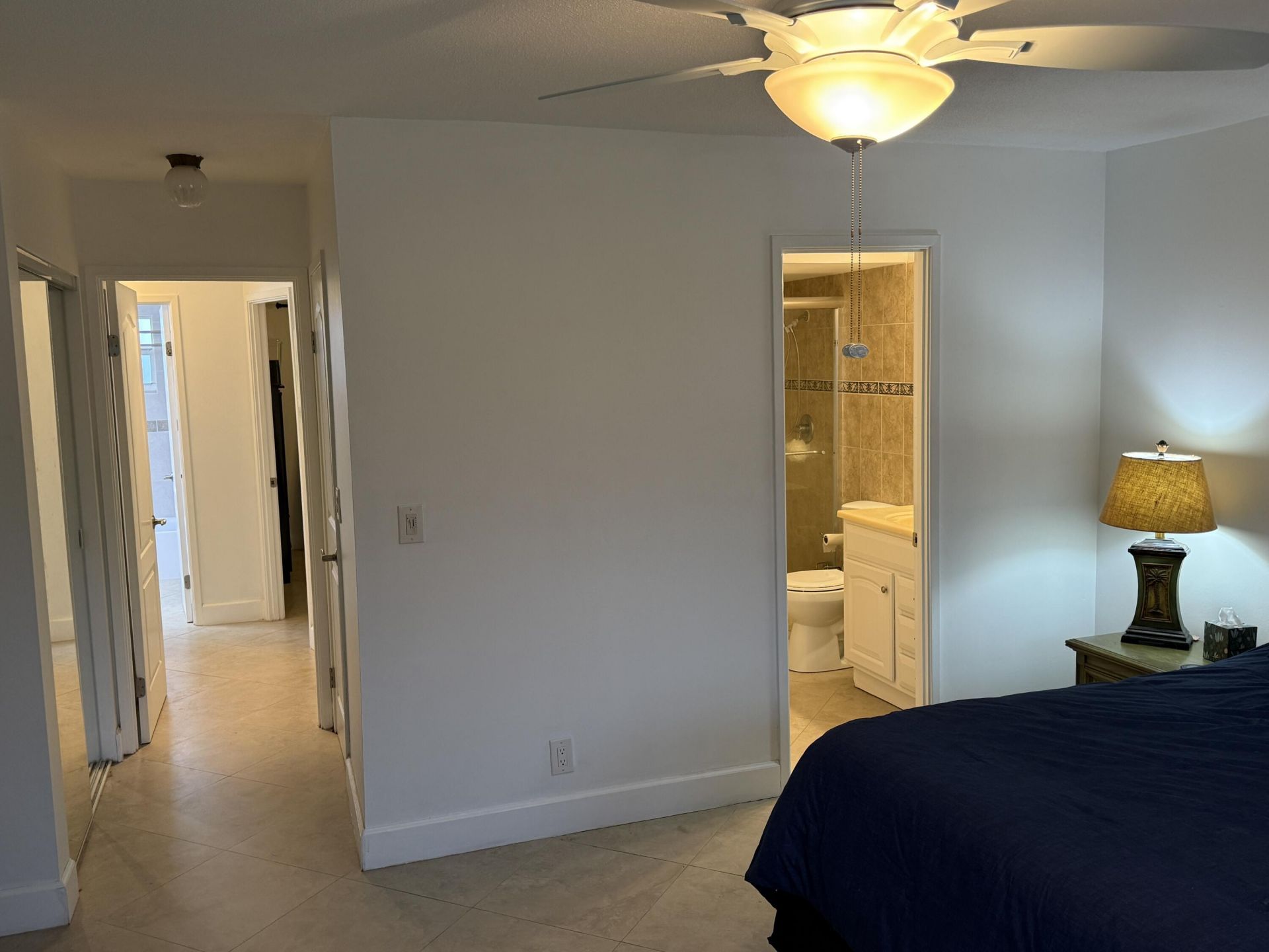 300 NE 14th Avenue, Unit 411, Hallandale Beach, FL 33009 Photo