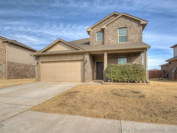 11133 NW 95th Court , Yukon, OK 73099