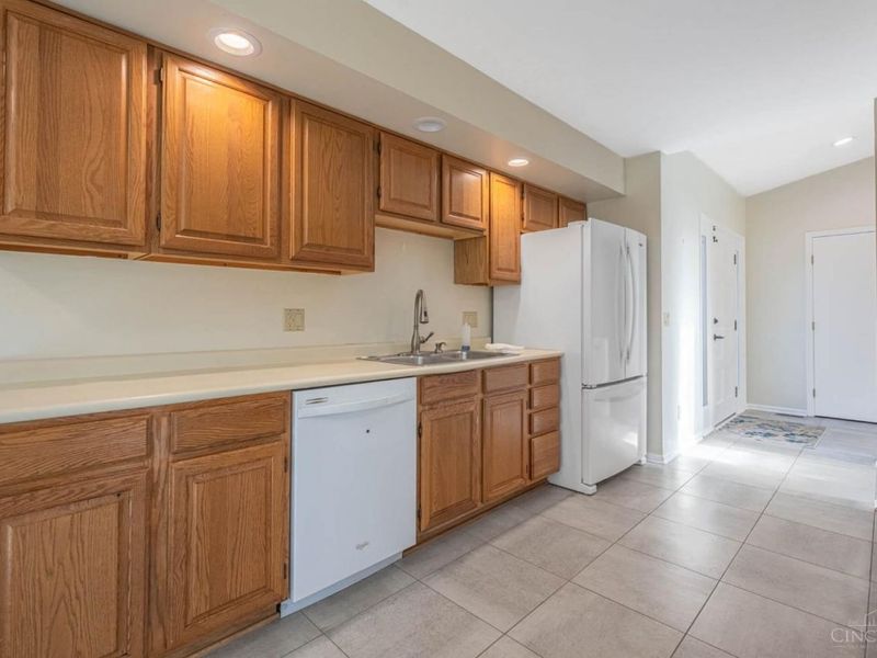 2237 Sweetbriar Lane, Cincinnati, OH 45239 Photo 10