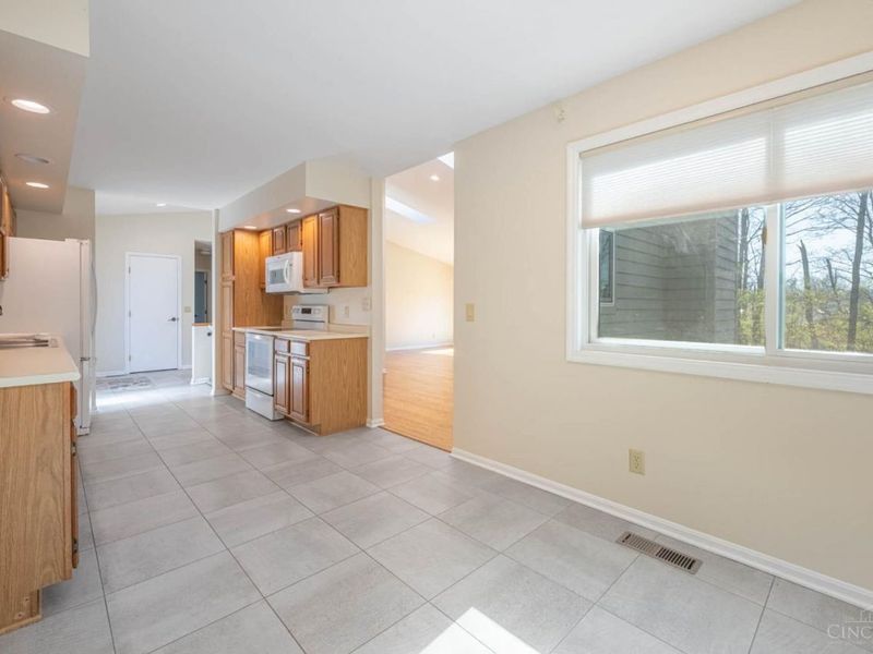 2237 Sweetbriar Lane, Cincinnati, OH 45239 Photo 12