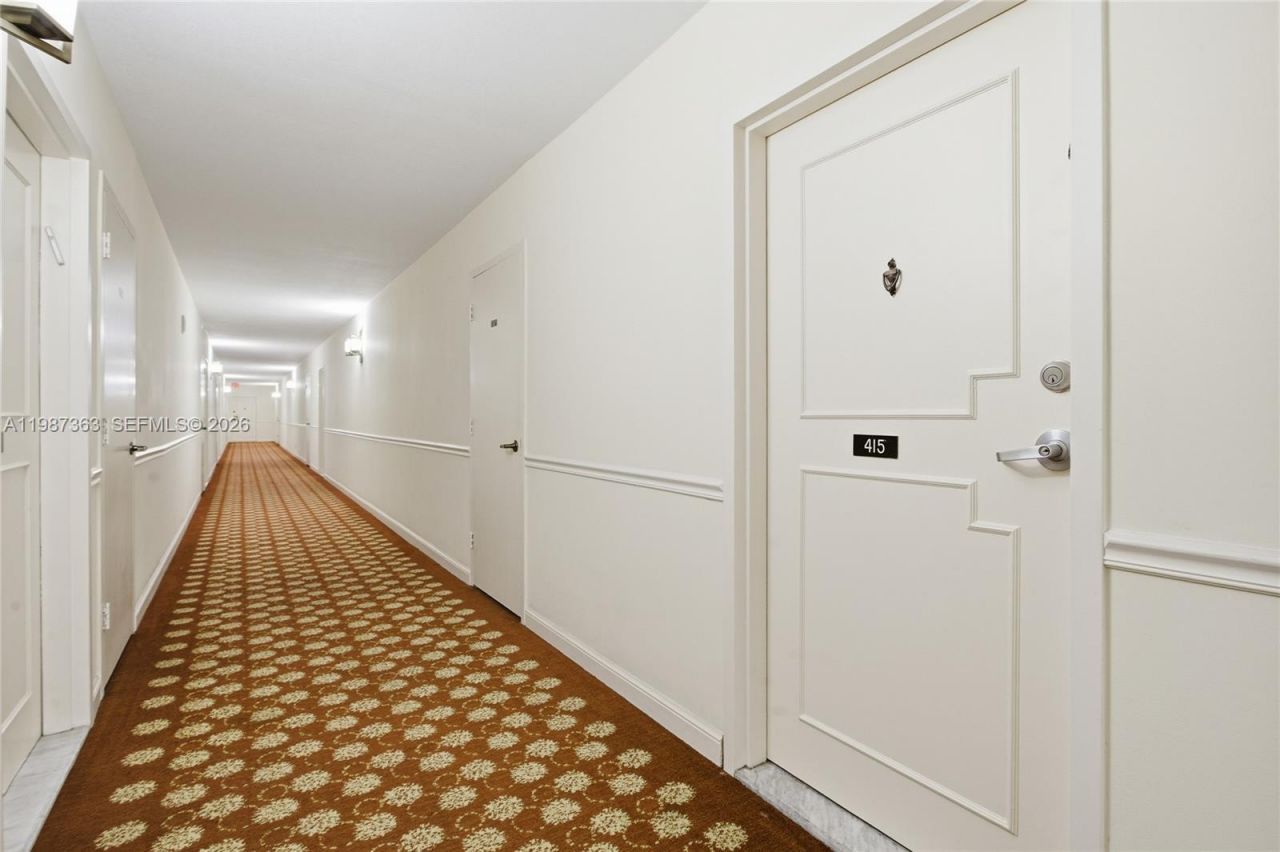 2500 Parkview Dr, Unit 415, Hallandale Beach, FL 33009 Photo