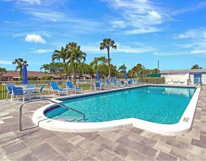 1155 S Drive Circle, Unit A, Delray Beach, FL 33445 Photo