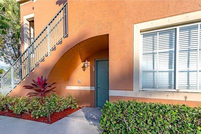 8000 N Nob Hill Rd, Unit 107, Tamarac, FL 33321 Photo