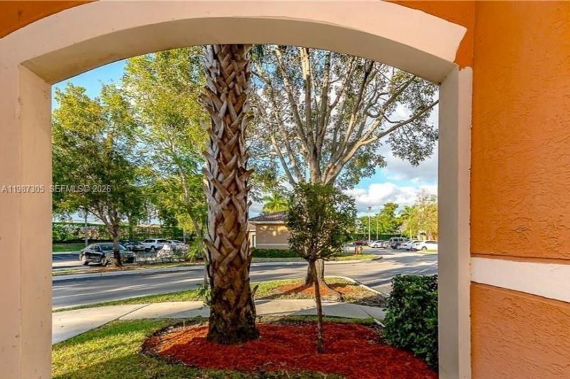 8000 N Nob Hill Rd, Unit 107, Tamarac, FL 33321 Photo