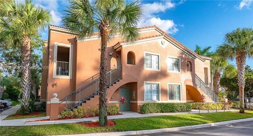 8000 N Nob Hill Rd, Unit 107, Tamarac, FL 33321 Photo