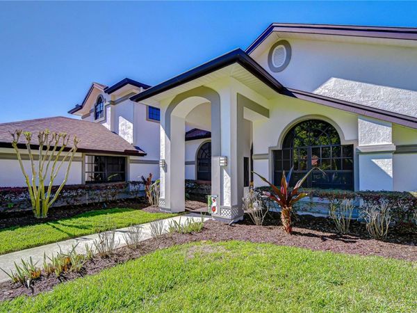 6623 STONINGTON DRIVE N, TAMPA, FL 33647