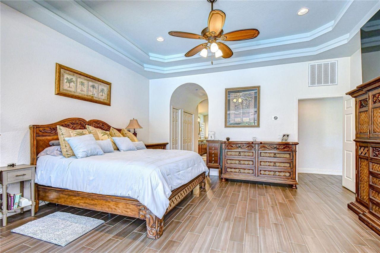 6623 Stonington Drive N, Tampa, FL 33647 Photo