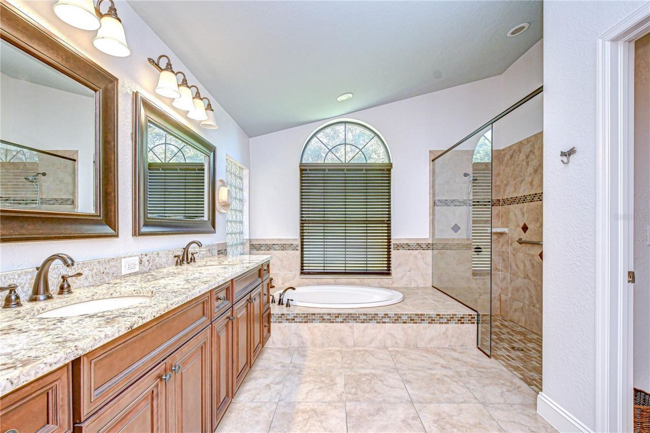 6623 Stonington Drive N, Tampa, FL 33647 Photo