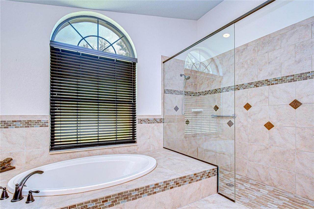 6623 Stonington Drive N, Tampa, FL 33647 Photo