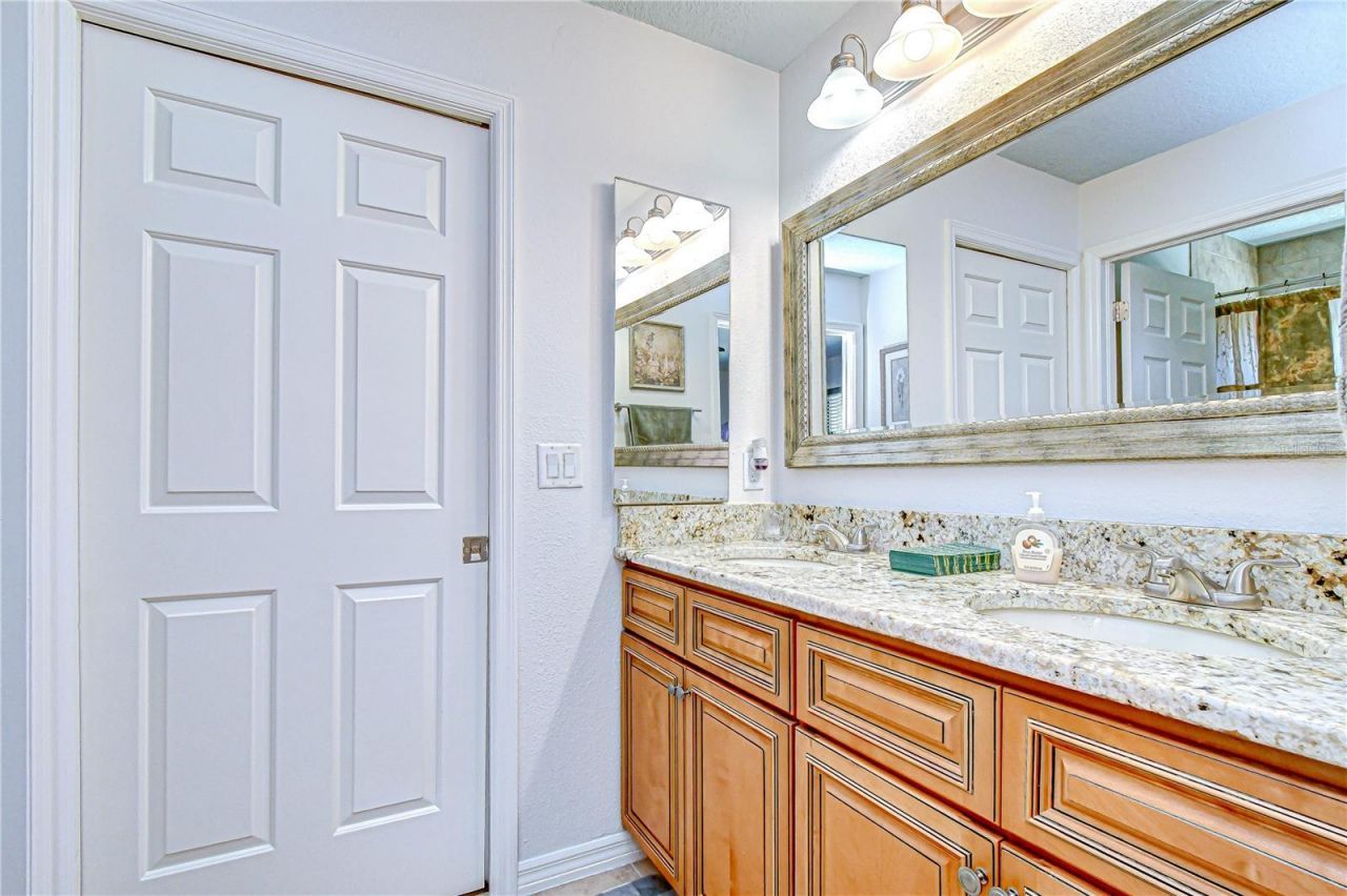 6623 Stonington Drive N, Tampa, FL 33647 Photo