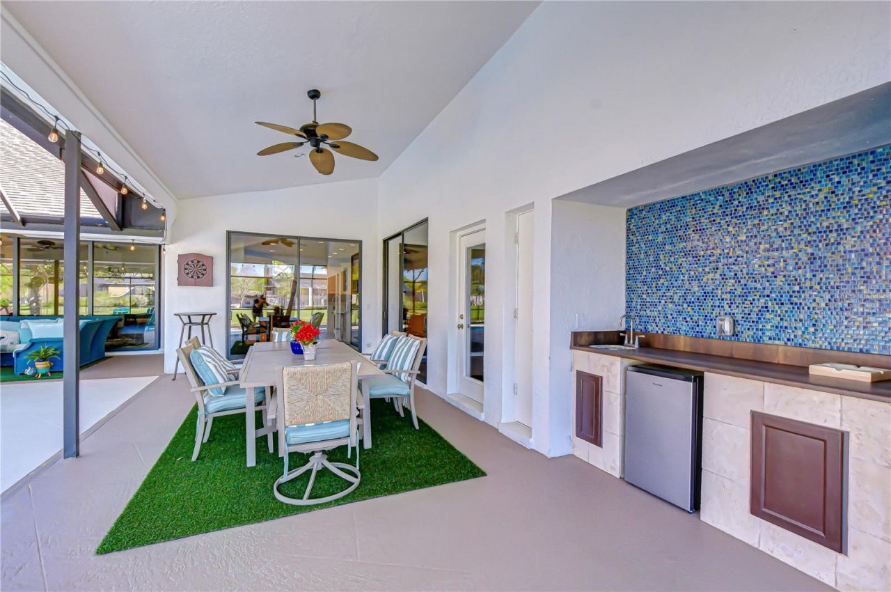 6623 Stonington Drive N, Tampa, FL 33647 Photo